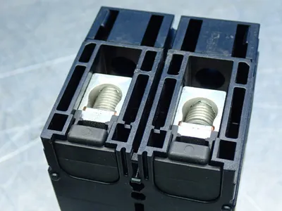 NEW SQUARE D HDL26015