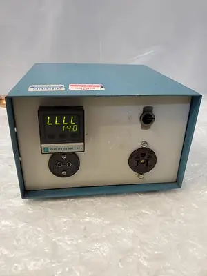 USED DEBOND TEMP CONTROLLER EUROTHERM 91E