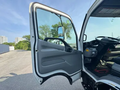 2020 HINO 195 Box Truck | Platinum Group (28)