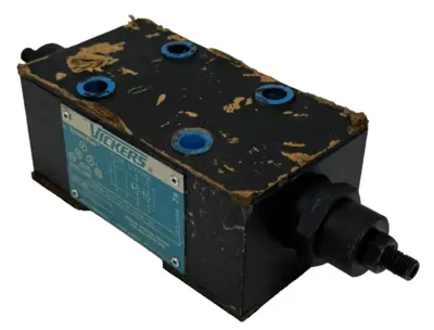NEW VICKERS DGMFN-5-Y-A2W-B2W-30 FLOW CONTROL VALVE 867332