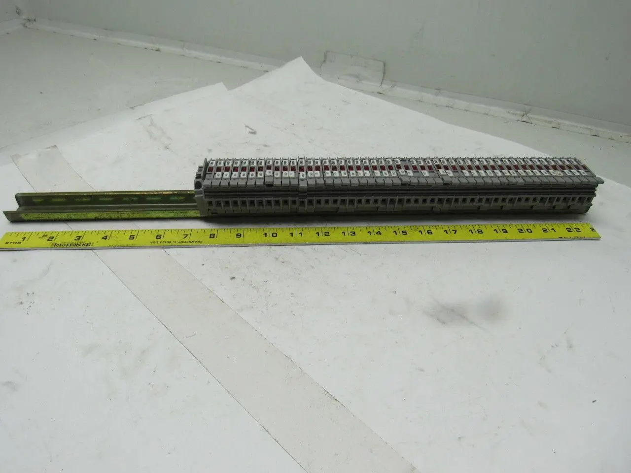 Entretec M4/8S Terminal Fuse Block W/ Blown Fuse Indicator  Lot of 48