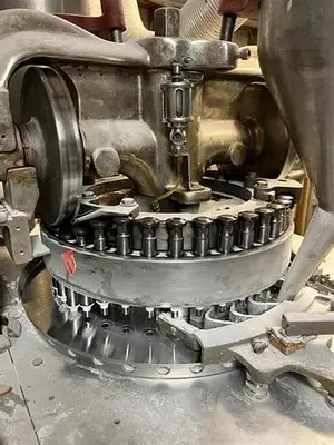 Stokes BB2 37-station tablet press