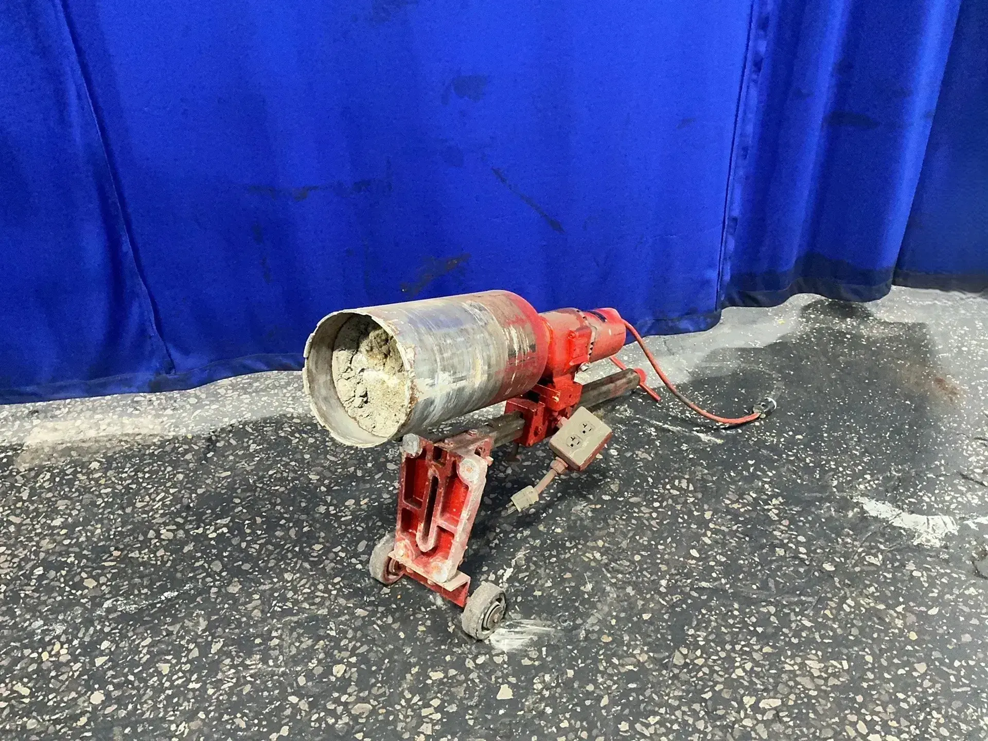 Used MILWAUKEE TOOL DYMODRILL Portable Drills including Magnetic Base Ohio US | HGR 24 #1358075