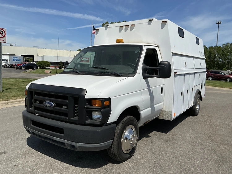 Used 2009 FORD E-450 Service & Utility Trucks Michigan US | Miedema Asset Management Group #1180823