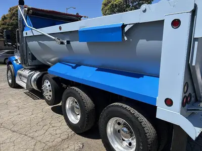 USED 2018 PETERBILT 579
