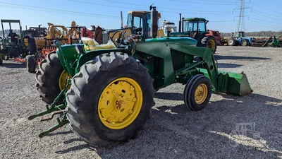 USED 1966 JOHN DEERE 3020