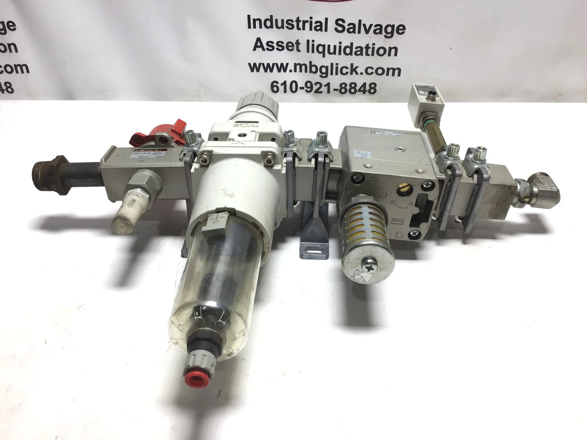 SMC AW60-N06C-Z-B Filter Regulator 7-125PSI Valves VHS50-N06-Z & AV5000-N06-5DZ