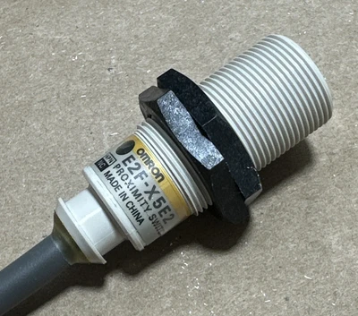 NEW Omron E2F-X5E2