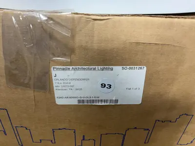 USED PINNACLE ARCHITECTURAL LIGHTING F24DAR835MOGUOL210W