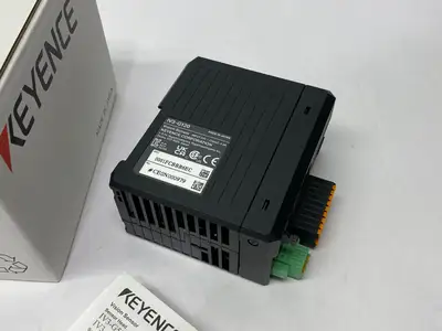 USED KEYENCE COMPACT MODEL SENSOR AMPLIFIER STANDARD/SORTING MODE
