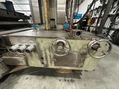 1979 TOSHIBA BT-10BR1PD Horizontal Boring Mill | Machine Tool Emporium (5)