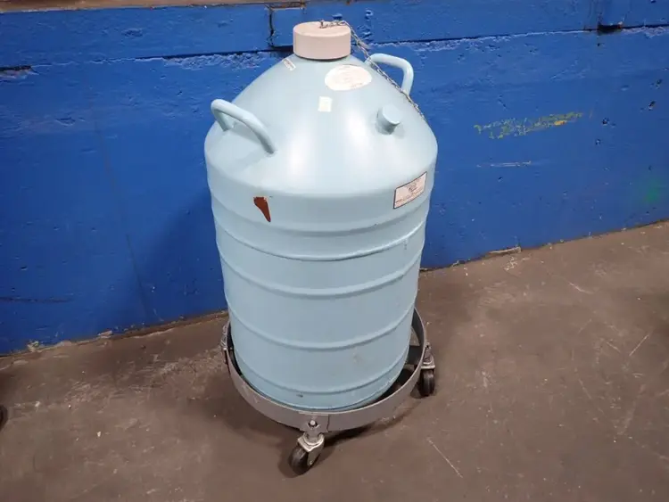 Used MVE CRYOGENICS LAB 50 Chemical & Process Equipment | HGR 24 #735538