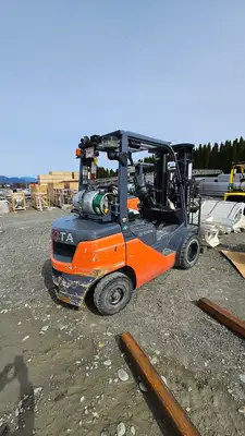 USED 2022 TOYOTA 8FGU25