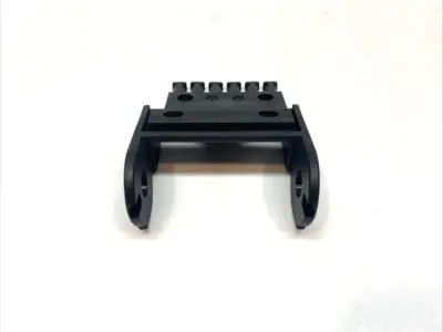 USED IGUS E-CHAIN MALE MOUNTING BRACKET W/ TIEWRAP PLATE LOT OF 2