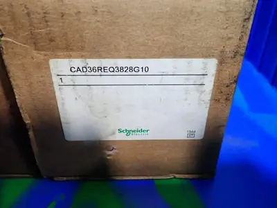 USED SCHNEIDER ELECTRIC CAD36REQ3828G10