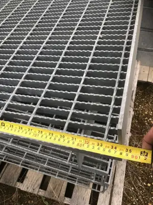 Catwalk Endplate All Sides With Kick Plates