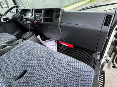 Used 2023 ISUZU NPR HD Box trucks Florida US | Truck and Van Outlet #1509234