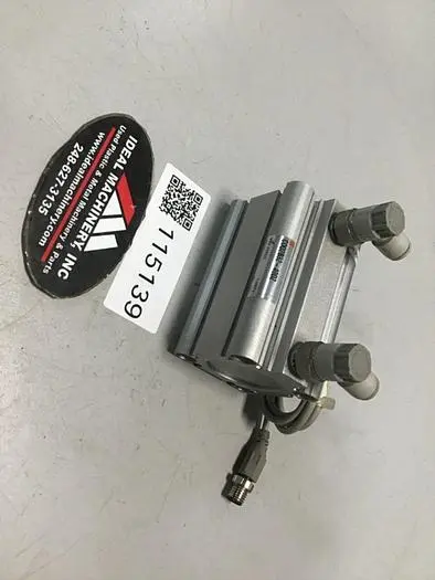 Used SMC CDQ2B32-40DZ Cylinders Michigan US | Ideal Machinery #709028