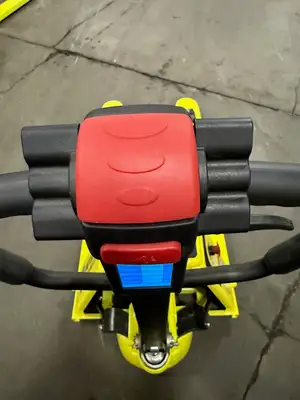 New | in-Stock 2026 DEWALT SERIES 1101 Electric Pallet Trucks New York US | United Lift #1446816