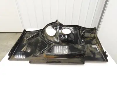 Yale Operator Center Plastic Cover Removed From ESC030FAN36TE094 Forklift