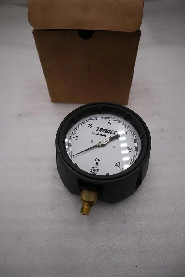 New Trerice 450B4502LA090 Process Gauge 450B 0-30psi 1/4" NPT - STOCK 3126CC