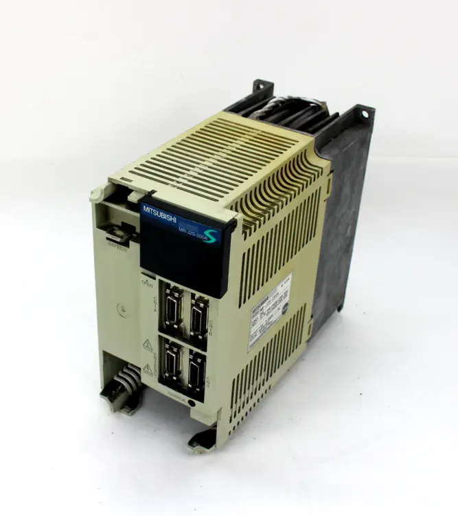 Used MITSUBISHI MR-J2S-200A Servo Drives | Industrial Parts R Us Inc. #359724