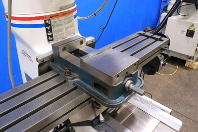 USED 2000 Bridgeport SERIES I