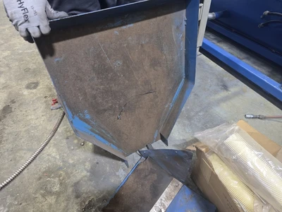 141"L x 30"W Belt, New London Horizontal Conveyor, Model 200-30-120, New in 2017