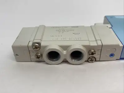 Used SMC Solenoid Valve 4/5-Port 0.15~0.7MPa Solenoid Valves Michigan US | Maverick Industrial Sales #1397548