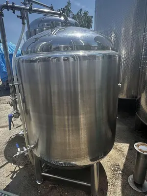 USED 2018 GLACIER TANKS 7BBT