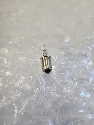 MINI LIGHT BULBS SR130V-MB-2W (LOT OF 8)