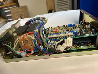 USED INDUSTRIAL DEVICES D2502B