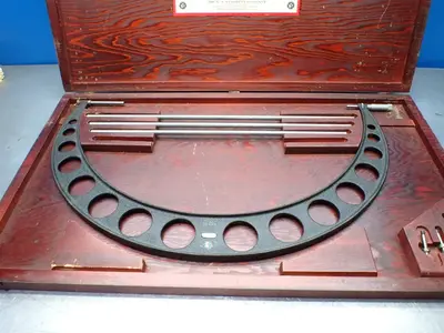 USED STARRETT 224J