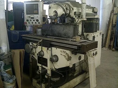 Used Guilin-Drummond X 5646/1 Horizontal & Vertical Ram Type Mills Quebec CA | Machineco #1262877