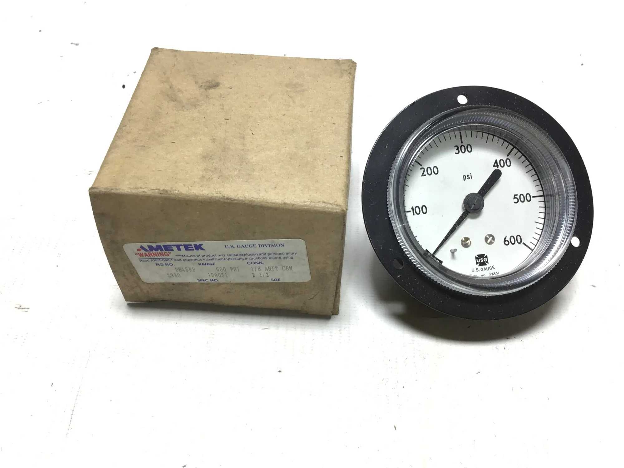 Ametek 138051 2 1/2″ 600 PSI Pressure Gauge (Lot of 1)