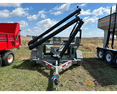 Used TRAVIS _UNKNOWN_ Seed Tenders Iowa US | Keast Enterprises #1360520