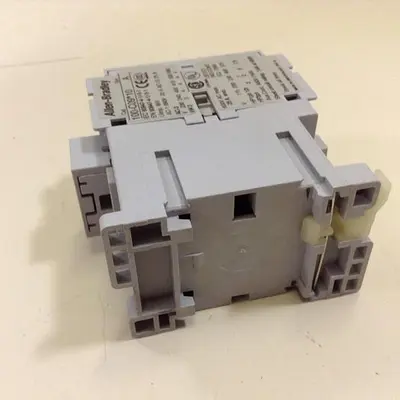 USED ALLEN BRADLEY 100-C09.10 SER A