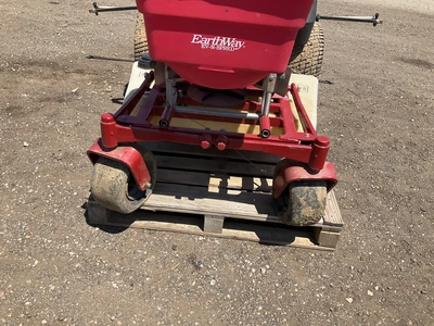 Toro Z Master Commercial Zero Turn Sprayer Spreader