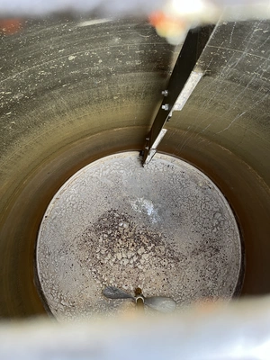 2,000L S/S mix tank with stirrer