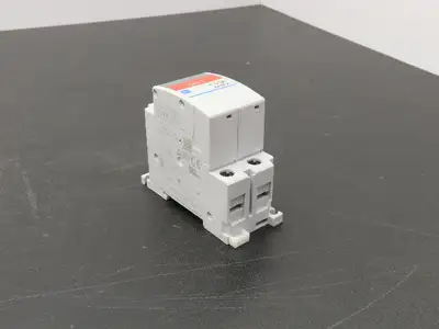 Fuji Electric CP30FM-2P0P5 Circuit Breaker 250VAC 125VDC 0.5A 2-Pole
