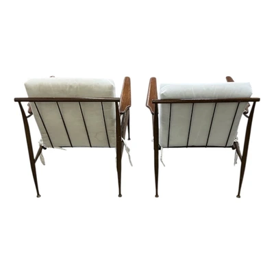 2 Lounge Chairs