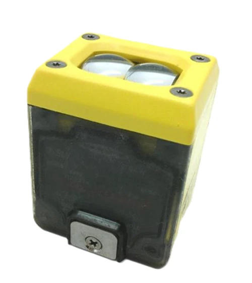 Banner OSBLV 27081 OMNI-BEAM Sensor, Visible Red 650 nm Retro [New]