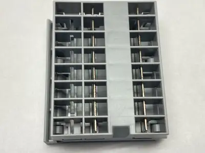 NEW PHOENIX CONTACT BUSBAR 8-SLOT 1115672