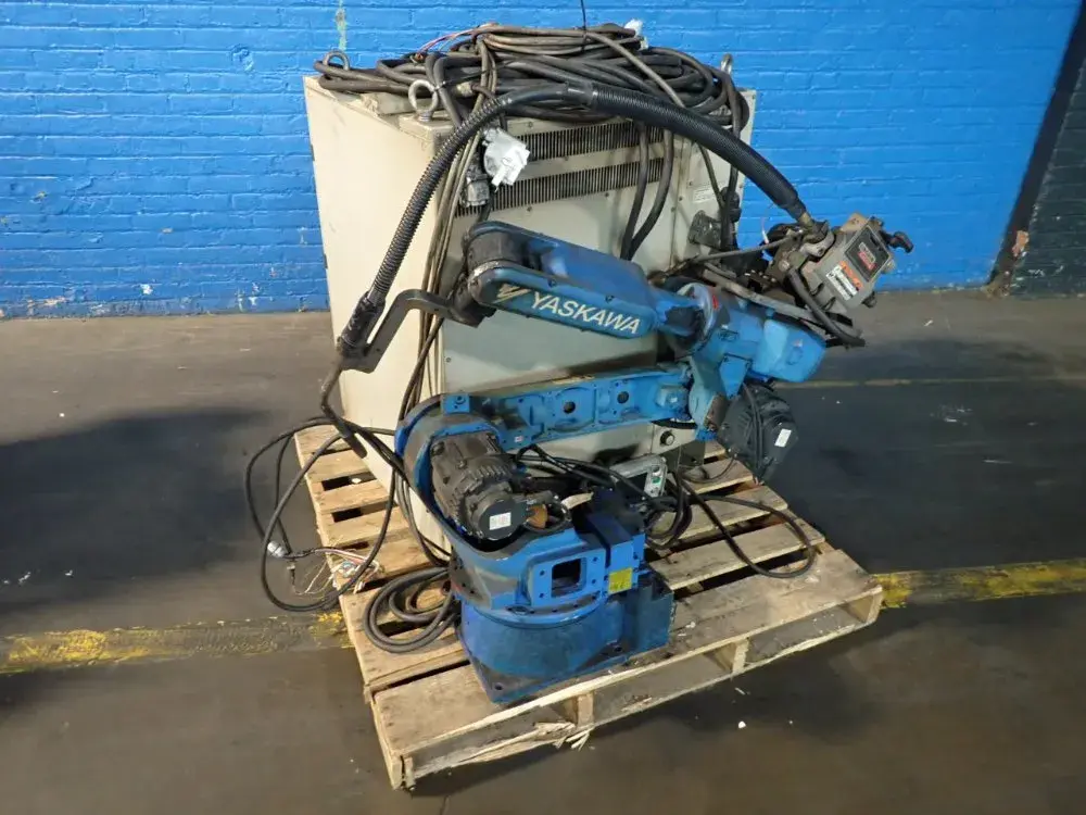 USED 2013 YASKAWA MOTOMAN MH6