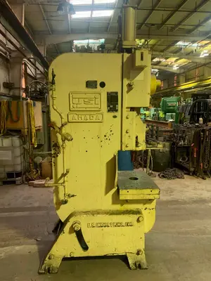 USED AMADA CLEARING 40069