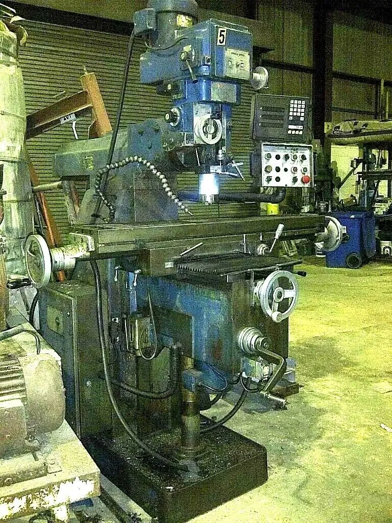 Used First / Long Chang LC 20 VS Horizontal & Vertical Ram Type Mills Quebec CA | Machineco #1256391