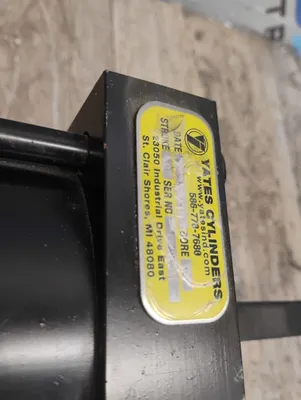 YATES CYLINDERS U4595 Hydraulic & Pneumatic Cylinders | ESS Industrial Equipment Sales (4)