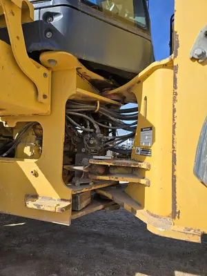USED 2013 JOHN DEERE 544K