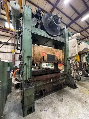 1990 VERSON S2-300-96-54T Straight Side Mechanical Stamping Presses | Rygate LLC (7)