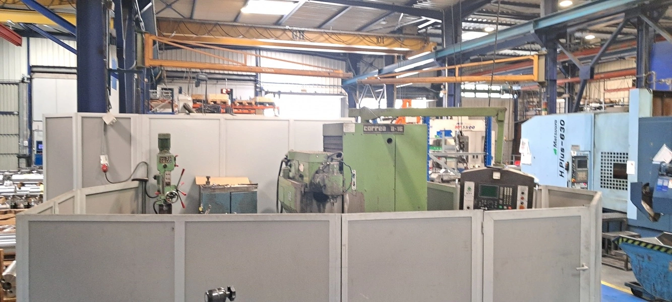 CORREA Bed Type Mill, very good used condition